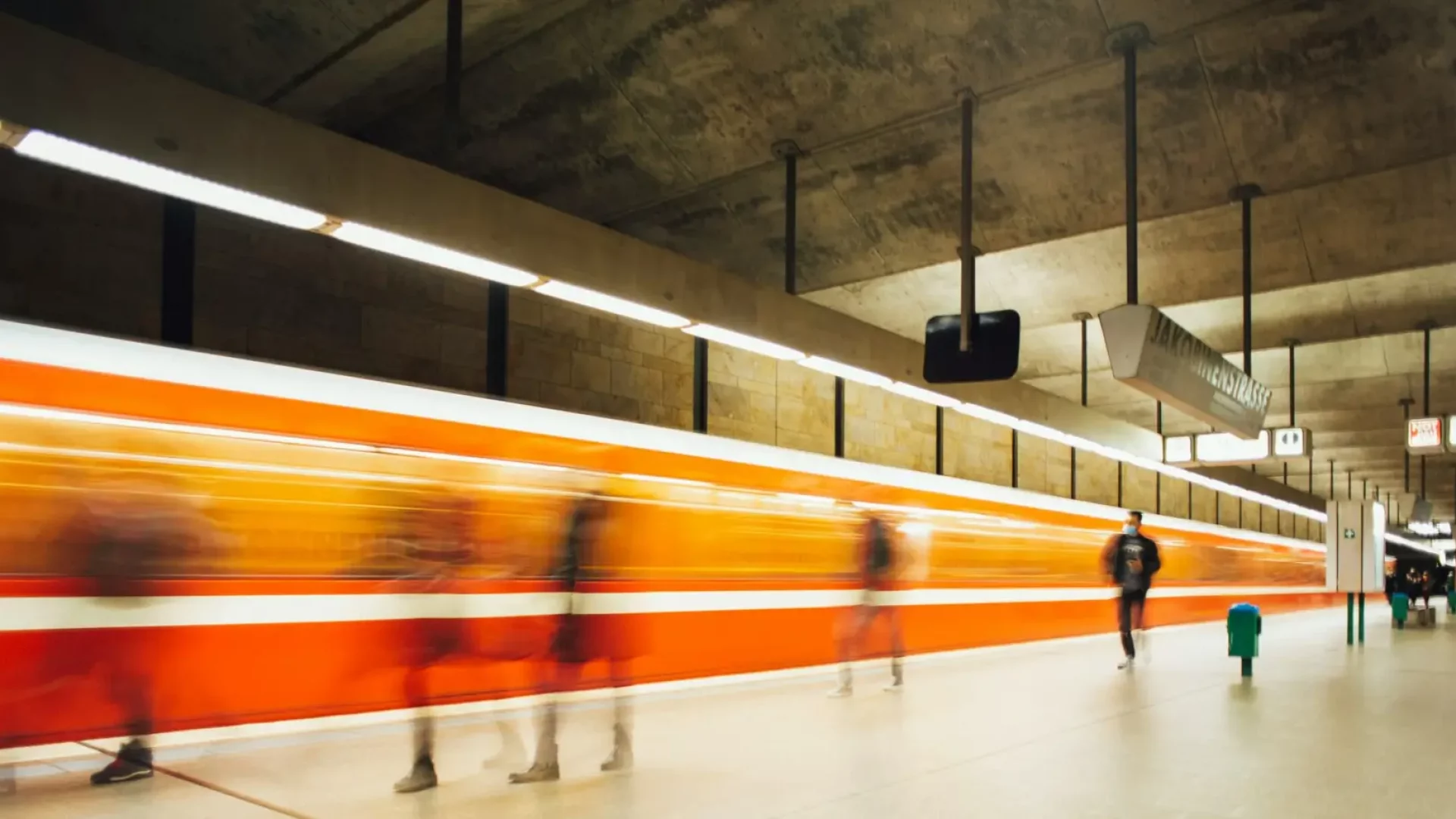 markus-spiske-DPdAG_-yvDQ-unsplash